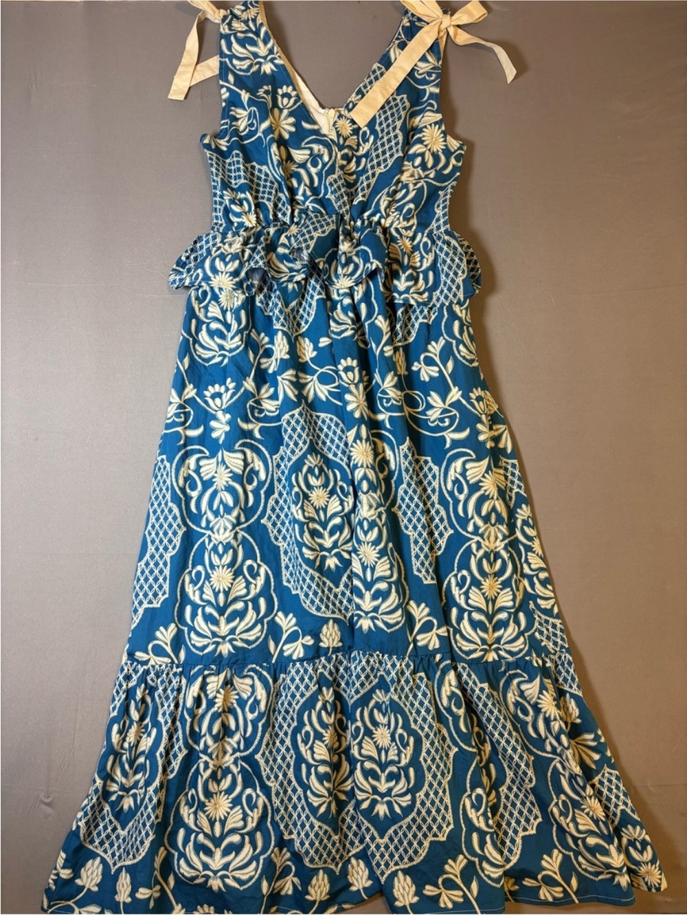 Moon River Blue and White Floral Midi Dress - Picture 2 of 7